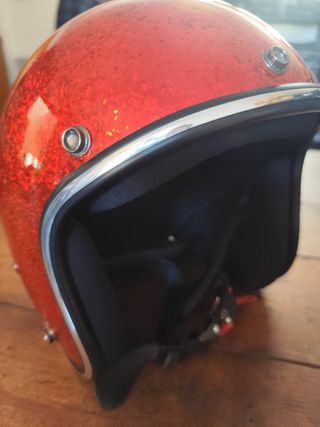 Casco metal flake red