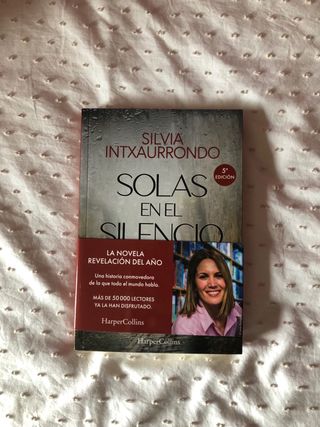 Solas en el silencio