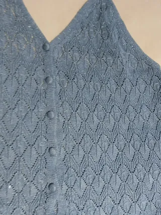 Top de tirantes azul brillante