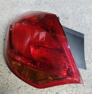 Piloto Trasero Izquierdo Opel Astra J