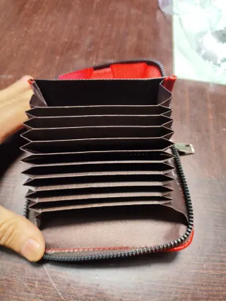 Cartera Tarjetero Plegable Roja y Negra