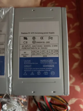 2 Fuentes de Alimentación PC