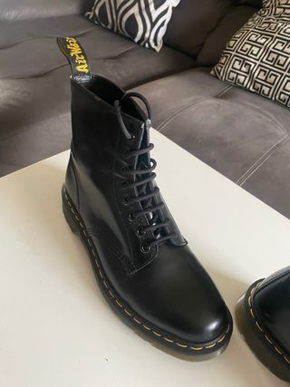 Botas Dr. Martens Negras en perfecto estado.