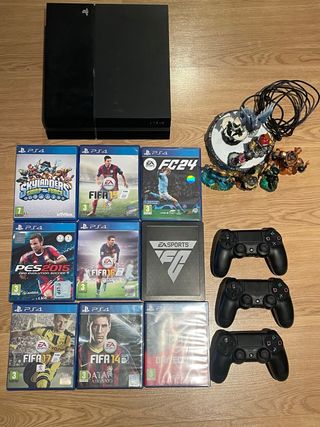 PS4 (PlayStation 4) Negra + 3 Mandos + 9 Juegos