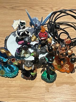 PS4 (PlayStation 4) Negra + 3 Mandos + 9 Juegos