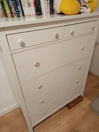 Cajonera blanca de madera ikea