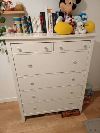 Cajonera blanca de madera ikea