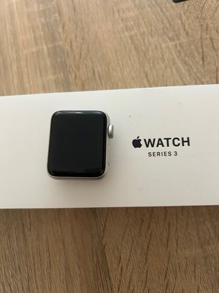 Apple Watch Series 3 con correas