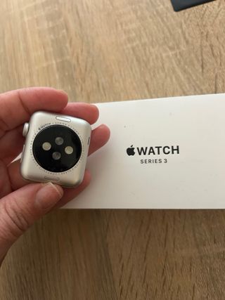 Apple Watch Series 3 con correas
