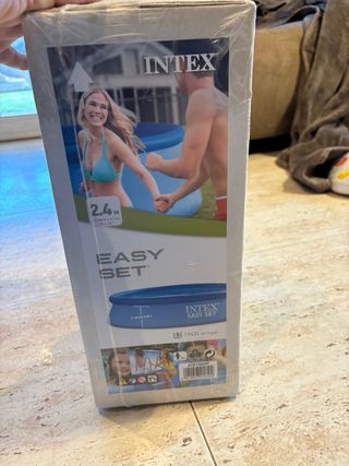 Piscina Intex Easy Set 2.4m de diametro sin abrir
