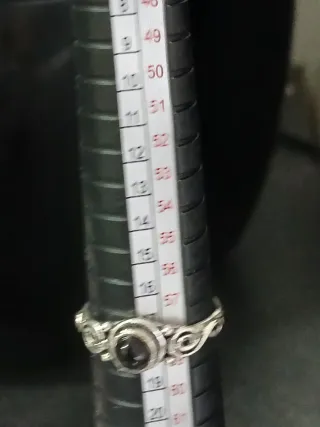 Anel artesanal com pedra preta