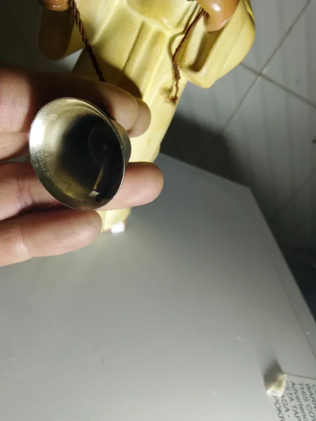 Bambino Gesù in ceramica 22 cm con campana