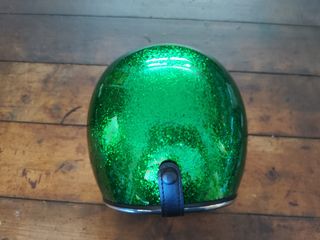 Casco metal flake green