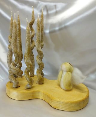 Porta candele in legno angioletto in lana cardata
