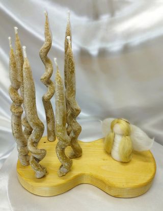 Porta candele in legno angioletto in lana cardata