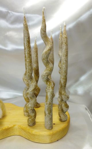 Porta candele in legno angioletto in lana cardata