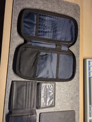 Lote de Carteras Negro y Marrón