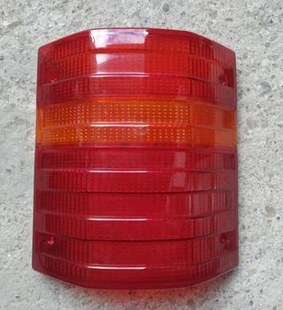 Tulipa Trasera Izquierda Mercedes MB