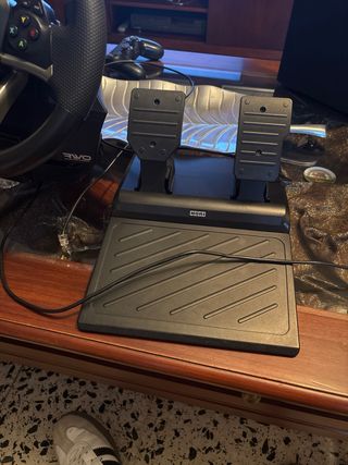 Volante Hori para Xbox y PC.