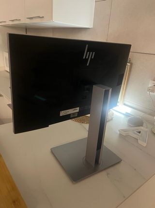 Monitor HP E233
