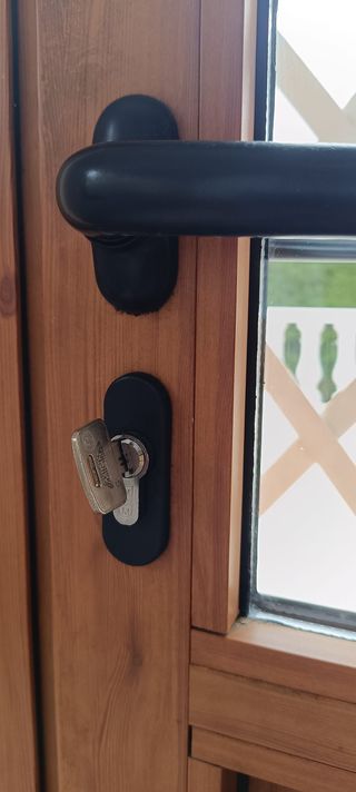 Puerta doble aluminio madera cristal