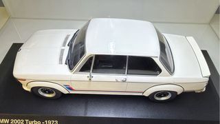 Maqueta BMW 2002 Tii Blanco 1.18