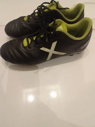 Zapatillas Fútbol Munich Negras y Verdes