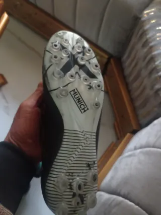 Zapatillas Fútbol Munich Negras y Verdes