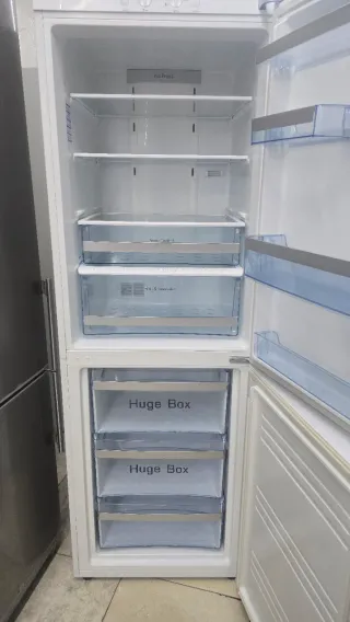 Nevera Combi Haier Semi Nueva No Frost Class A +