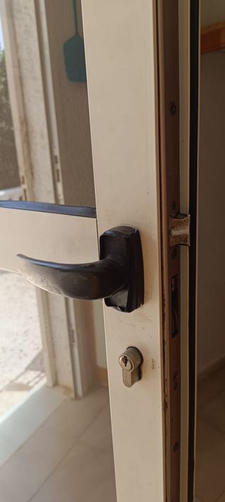 Puerta aluminio blanco 1 hoja