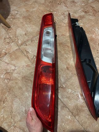Pilotos Traseros Ford Focus II
