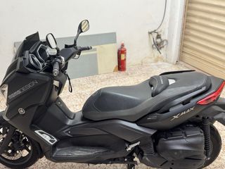 Yamaha XMAX 400 Momo Design