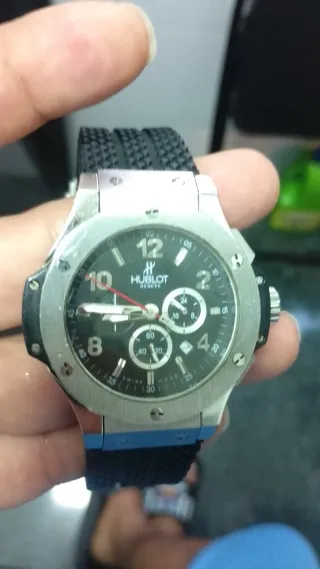 Reloj Hublot Plata y Negro