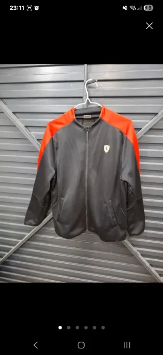 Chaqueta Ferrari Negra y Naranja