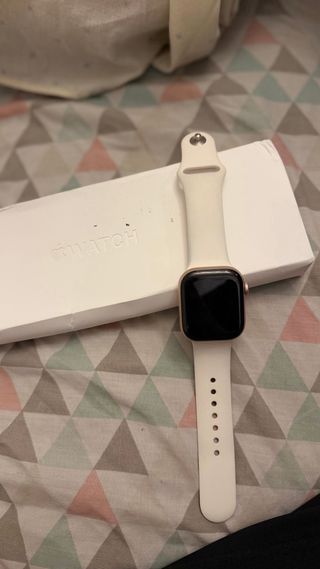 Apple Watch Series 11 Oro Blanco