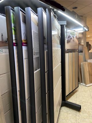 Expositor de azulejos