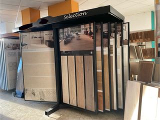 Expositor de azulejos