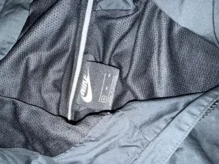 Chubasquero Nike Talla M