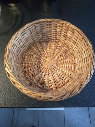 Cesto de mimbre redondo