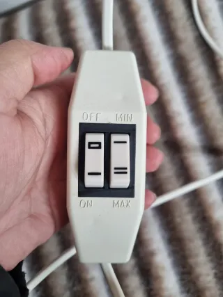 Manta eléctrica LAR cama matrimonio 200×160