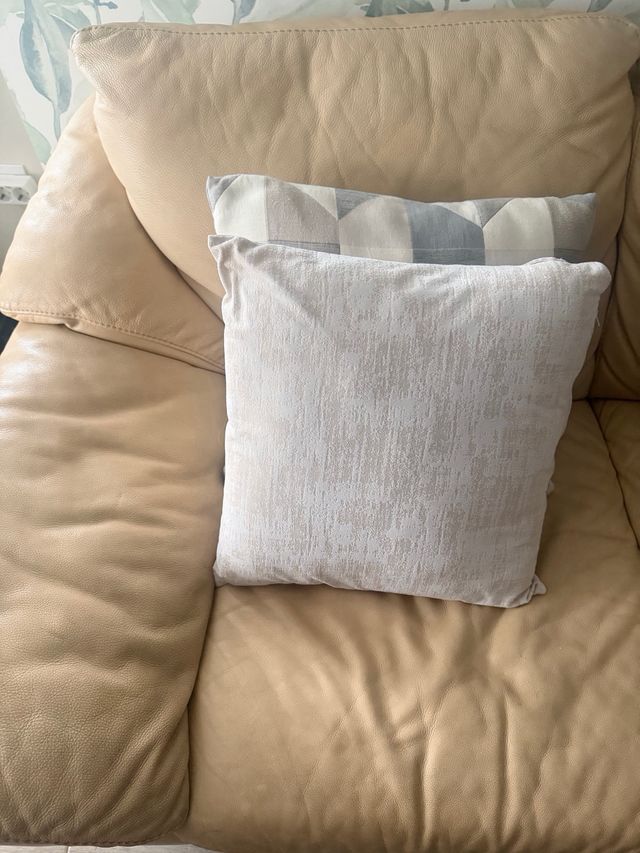 Sofá de piel Natuzzi Beige URGE!