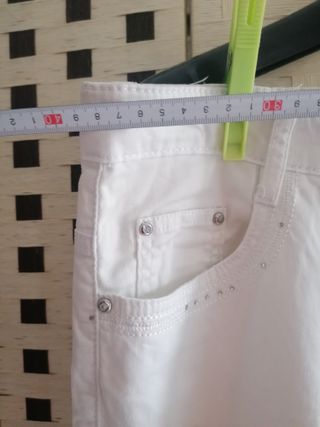 Pantalón pirata blanco talla 44