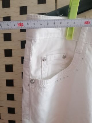 Pantalón pirata blanco talla 44