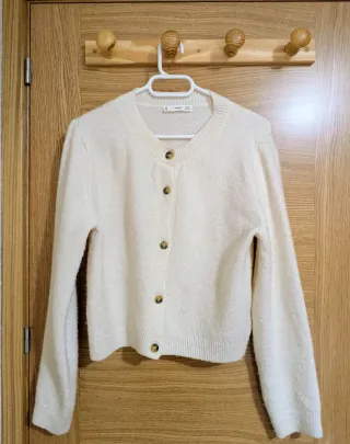 Chaqueta de punto Mango beige