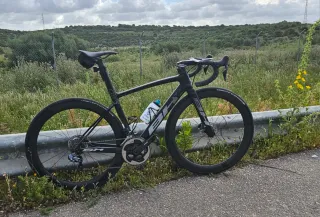 Bicicleta de carretera BH G7 disc electrónico di2