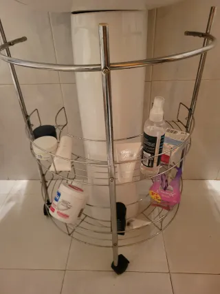 Estantería bajo lavabo