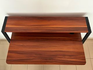 Escritorio Marrón Berenguer Madera y patas metal.