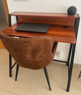 Escritorio Marrón Berenguer Madera y patas metal.