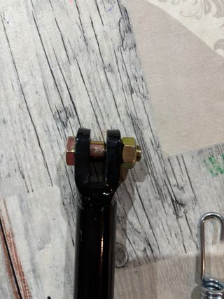 Pata de cabra negra para moto