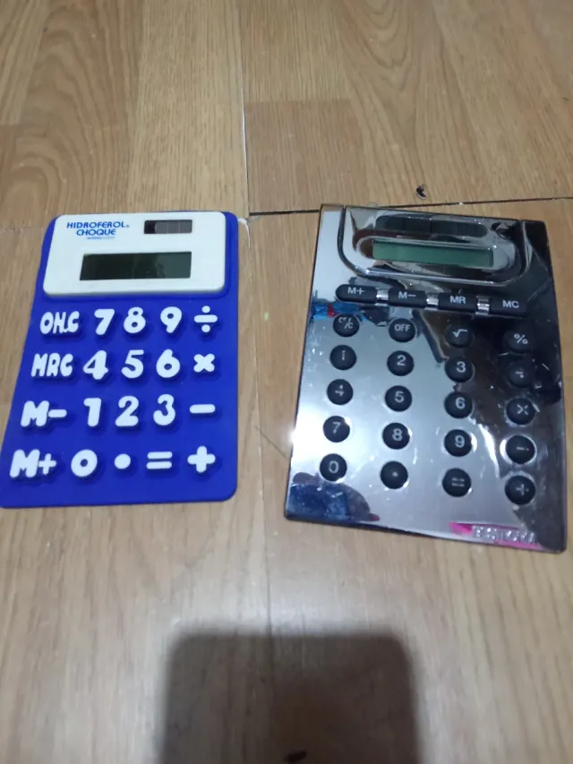 2 Calculadoras, 1 Solar